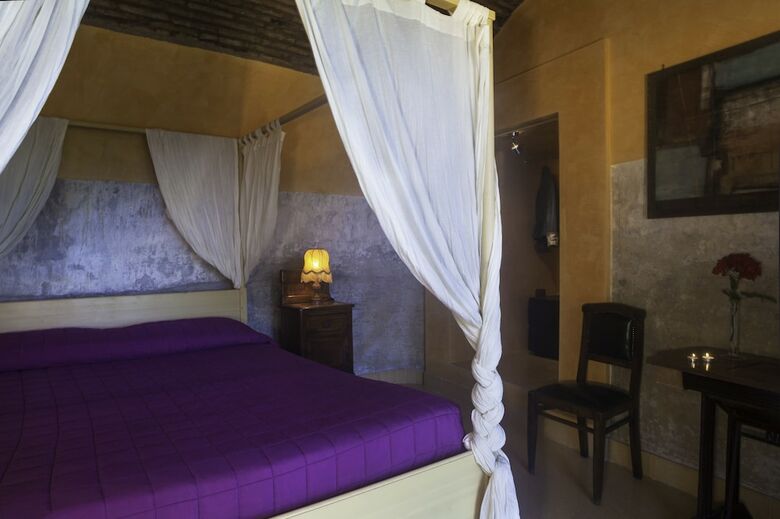 Agroturismo Tenuta Santa Tecla