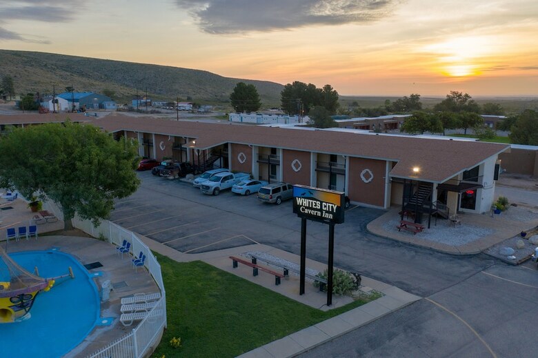 Hotel White's City Cavern Inn