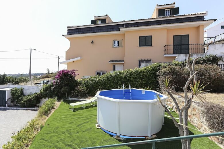 Santa Maria Villa With Pool By Homing