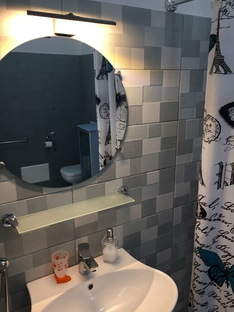 B&B Honey Rooms