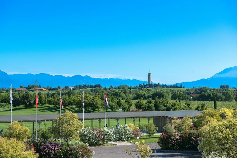 Cherv� Golf Hotel Spa & Resort San Vigilio