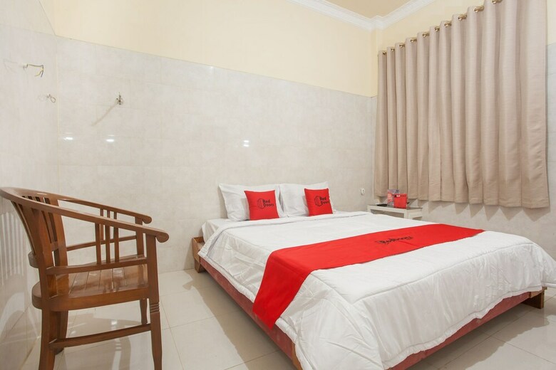 Hotel Reddoorz @ Sedati