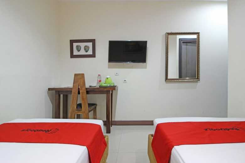 Hotel Reddoorz Near Uns Solo