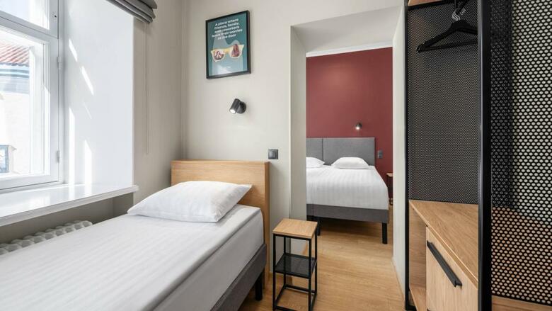 Meriton Old Town Hotel