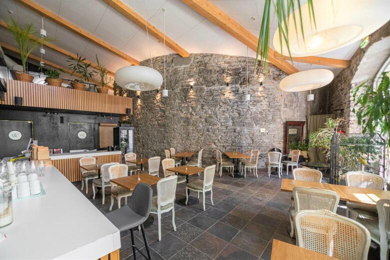 Meriton Old Town Hotel