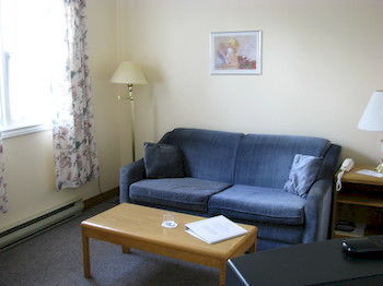Homeport Motel
