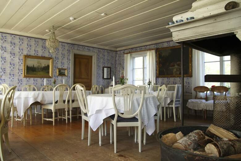 Fr�gsta H�lsingeg�rd Bed & Breakfast