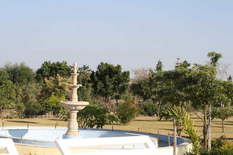 Hotel Rasik Priya Resort