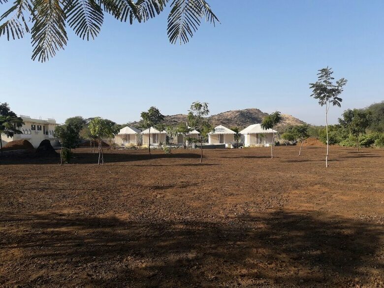 Hotel Rasik Priya Resort