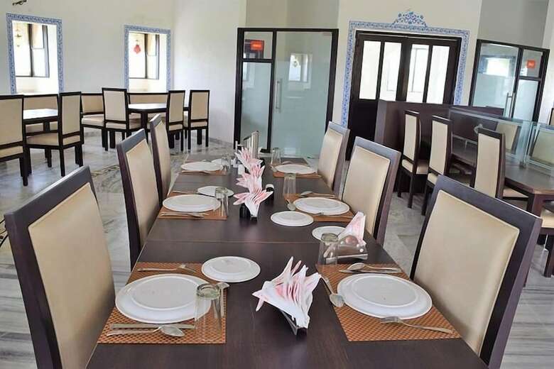 Hotel Rasik Priya Resort