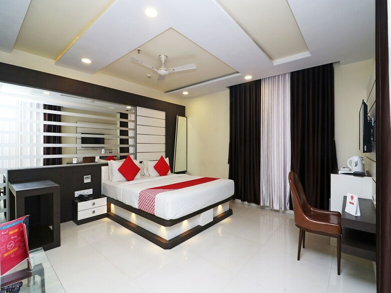 Oyo 7054 Hotel Amabalika