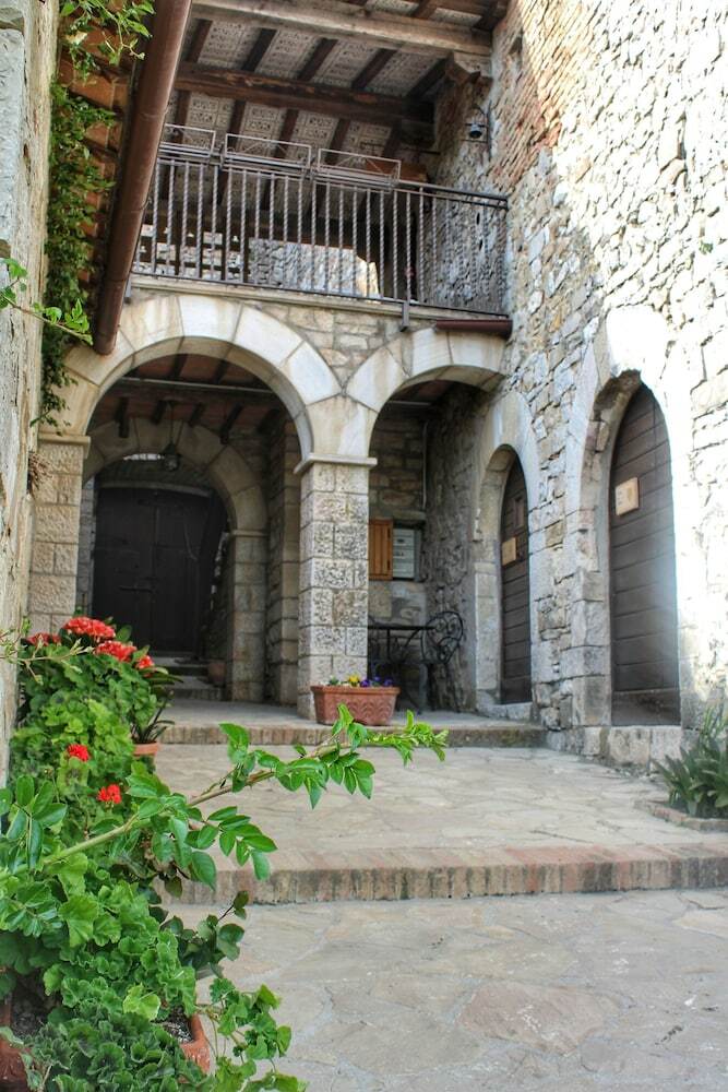 Bed & Breakfast Castello Di Belforte