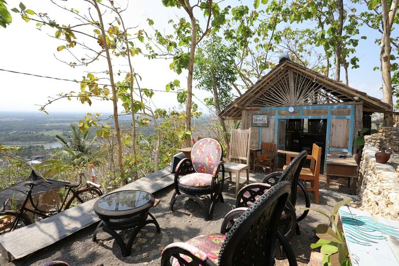 Watu Lumbung Culture Resort