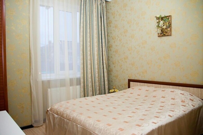 Richman Hotel
