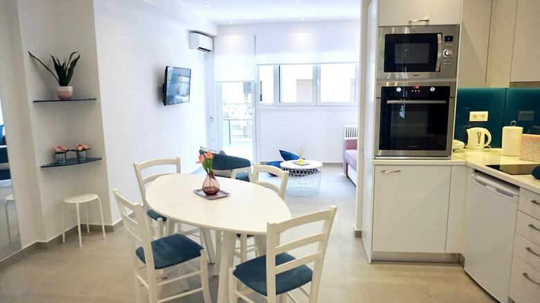 Apartamentos Fairytale Cozy Apt In Athens