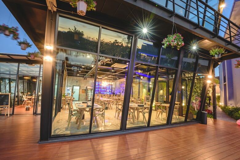 Phuengluang Riverside Hotel Chanthaburi