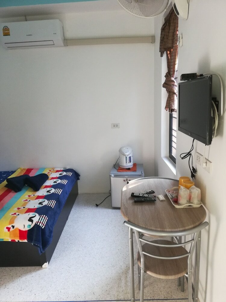 Hotel Sroe Ground Homestay