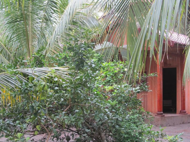 Hotel Coconut Homestay