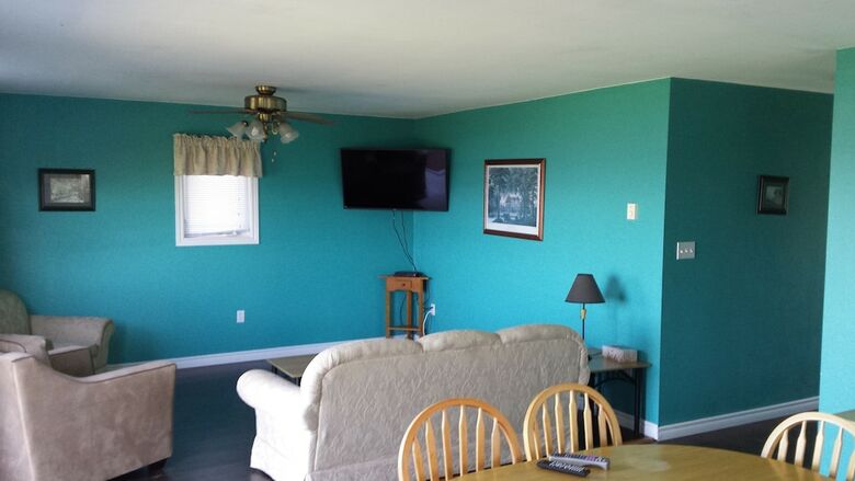 John B's Oceanfront Cottages