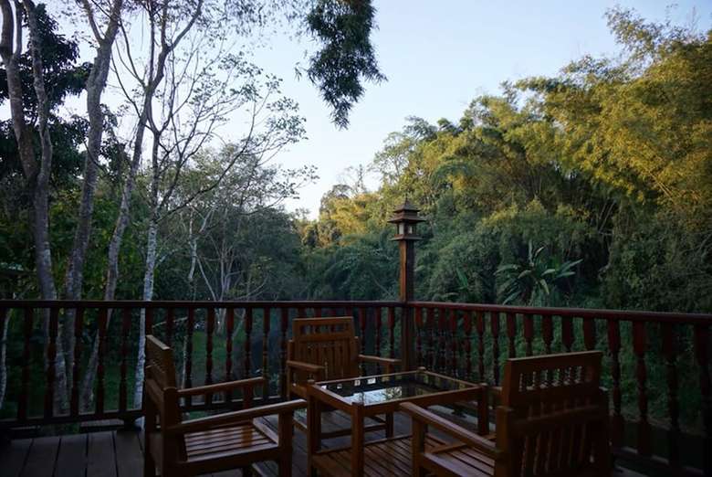 Hotel Riverside Home