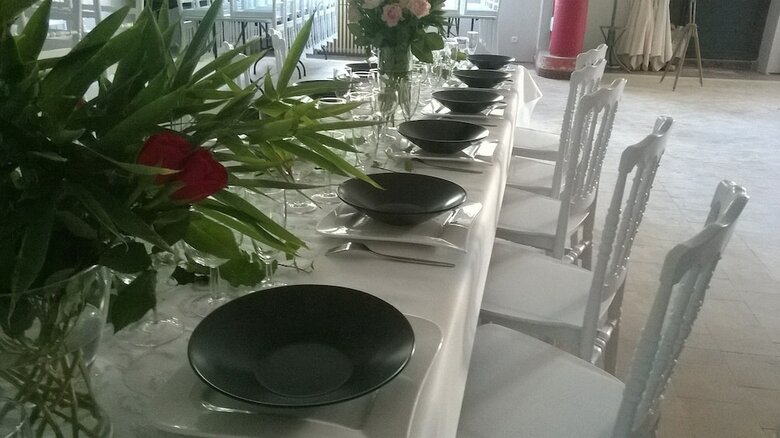 Hotel Le Caf� Des Fleurs Chambres D'h�tes