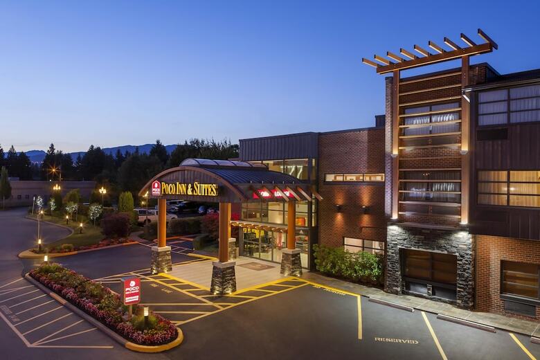 Poco Inn And Suites Hotel And Conference Center