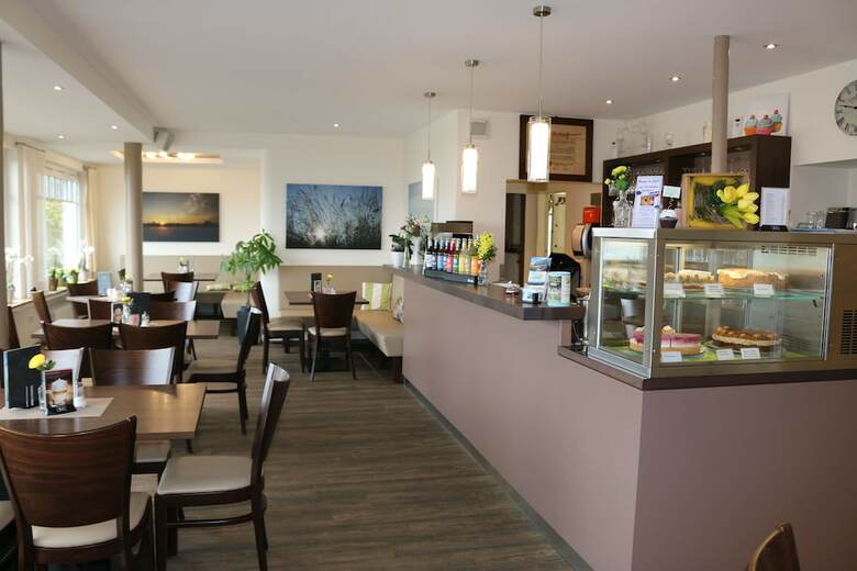 Caf� Sonnenschein & Pension