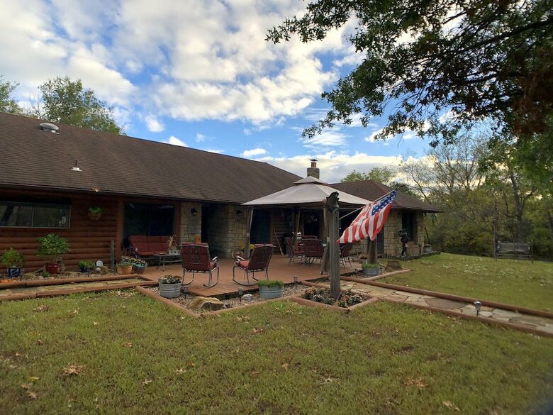 Walnut Waters Bed & Breakfast