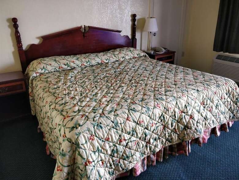 Ross Motel