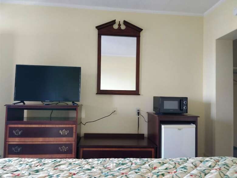 Ross Motel