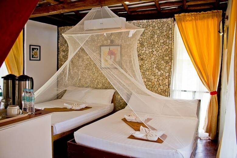 Hotel Caluwayan Palm Island Resort