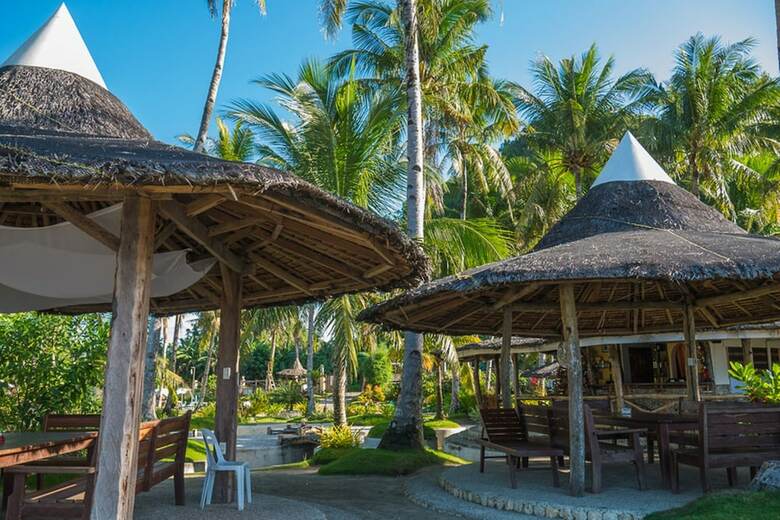 Hotel Caluwayan Palm Island Resort