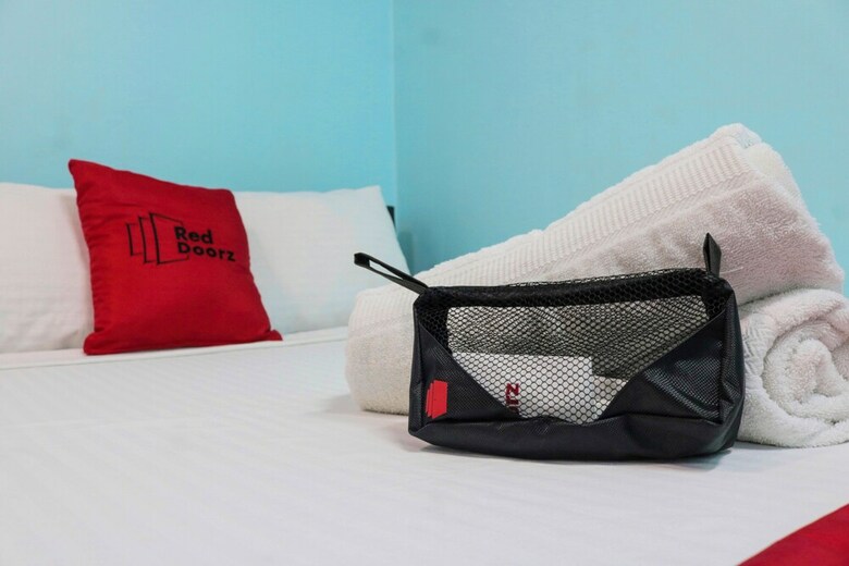 Hotel Reddoorz Plus Near Uv Mandaue Cebu