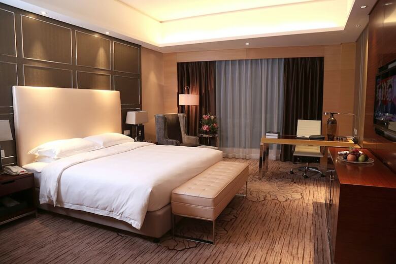 Guangzhou Changfeng Gloria Plaza Hotel