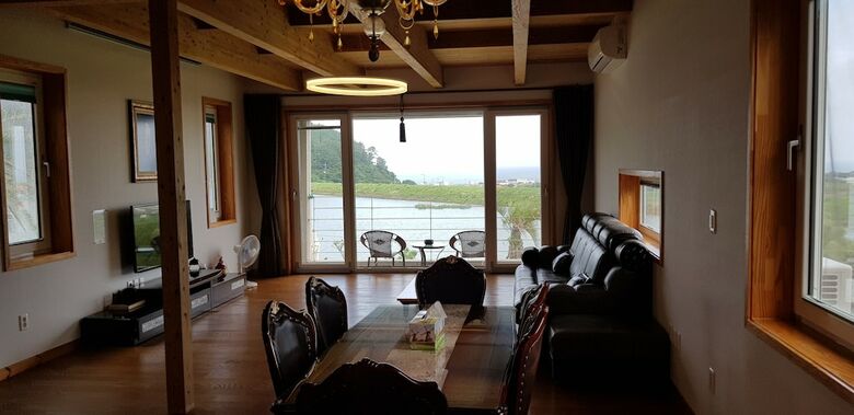 Jeju Lake Pension