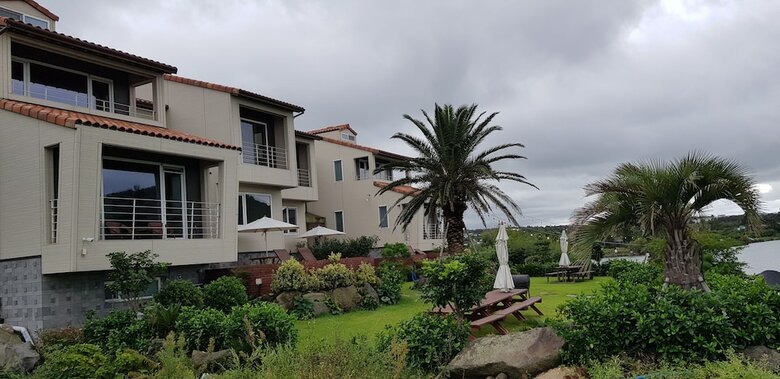Jeju Lake Pension