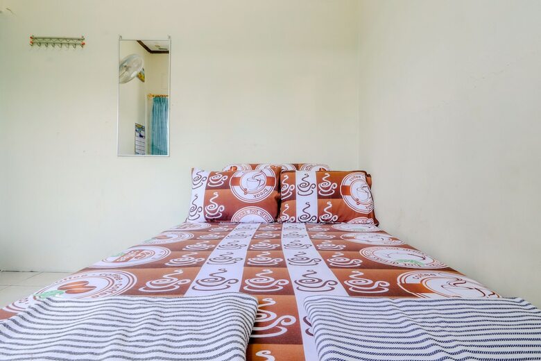 Hostal Bahagia Sederhana Home Stay - Hostel