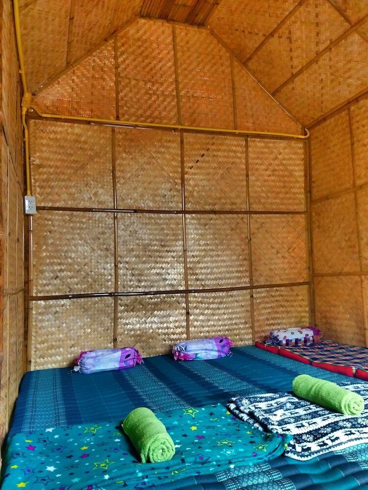 Hotel Nathasa Homestay