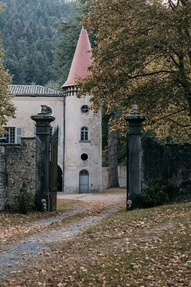 Hotel Chateau De Pramenoux