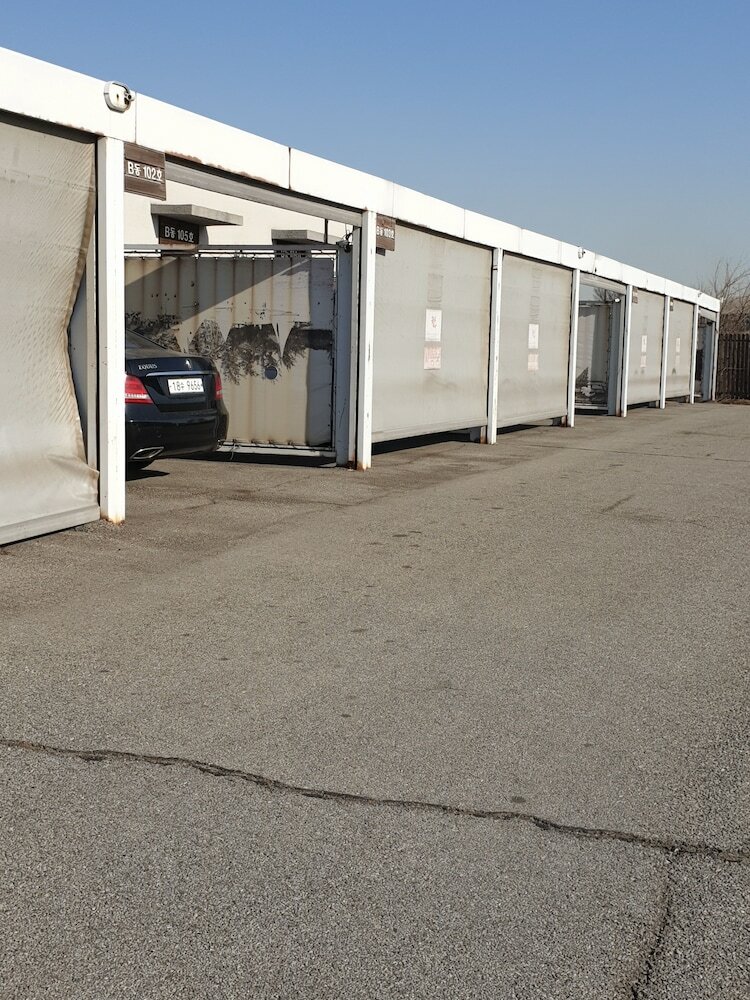 Hotel Khan Motel