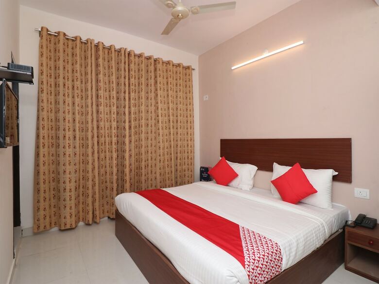 Hotel Oyo 24051 Flagship Shubh Inn Gomti Nagar