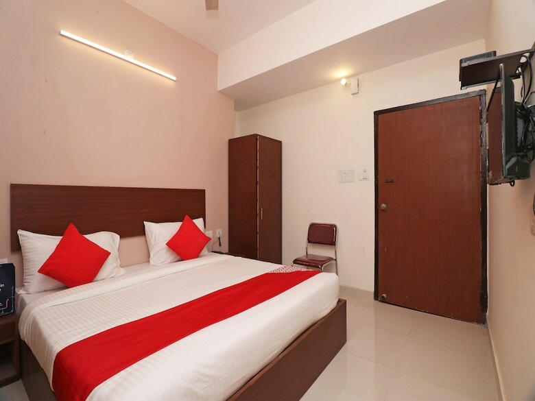 Hotel Oyo 24051 Flagship Shubh Inn Gomti Nagar
