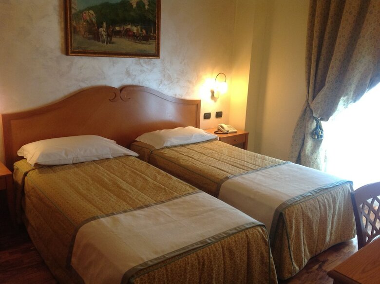 Hotel Camoretti
