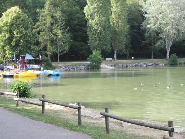 Hotel Chambres Dans Maison de Vacances Avec Spa Ext�rieur