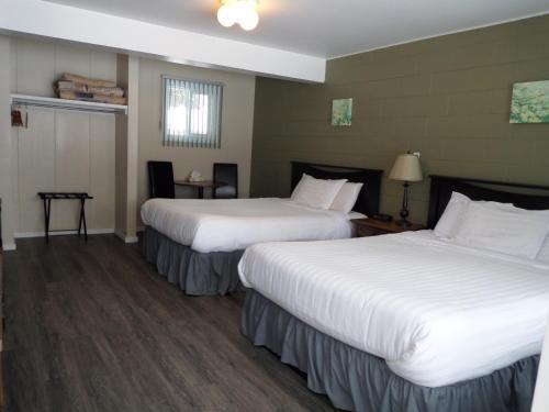 Ray Lyn Motel