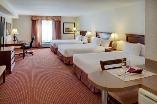 Hotel Pomeroy Inn And Suites
