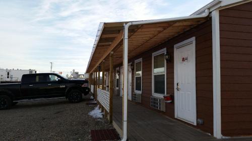 Motel Bear's Den Lodge