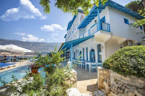 Arpia Hotel