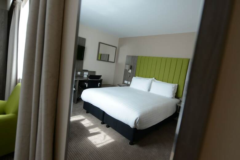 Hotel Holiday Inn Garden Court  Wolverhampton