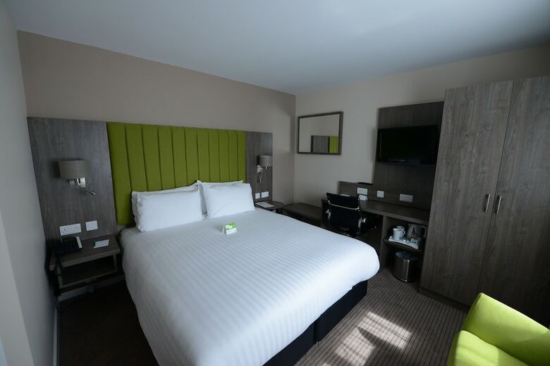 Hotel Holiday Inn Garden Court  Wolverhampton
